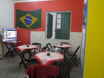 Albergue Walk On The Favela