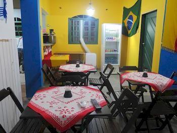 Albergue Walk On The Favela